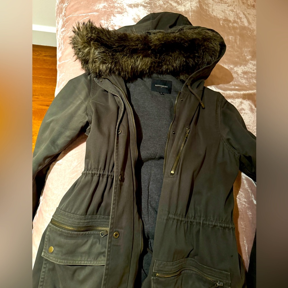 BANANA REPUBLIC COAT